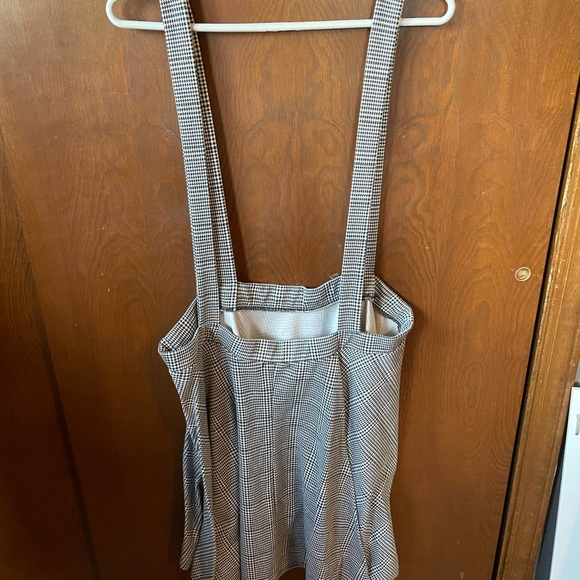 Patterned Skirt - Picture 2 of 3